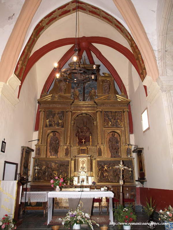 INTERIOR DE LA CABECERA